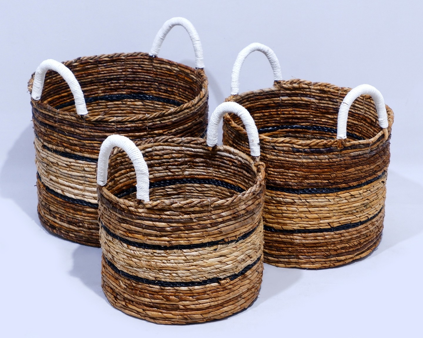 basket banana leaf